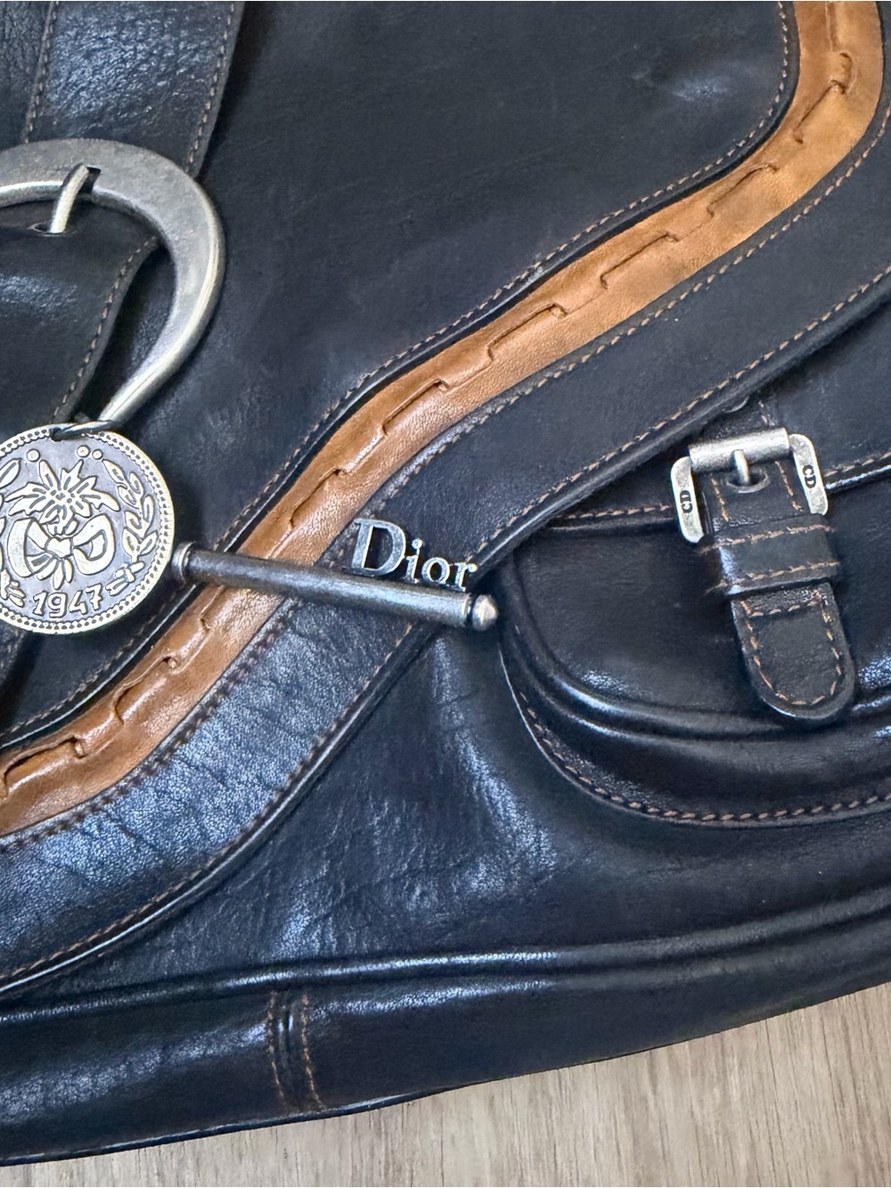 Vintage Christian Dior Black Gaucho Double Saddle Bag wi/ Silver Buckles + Coin - Picture 5 of 16